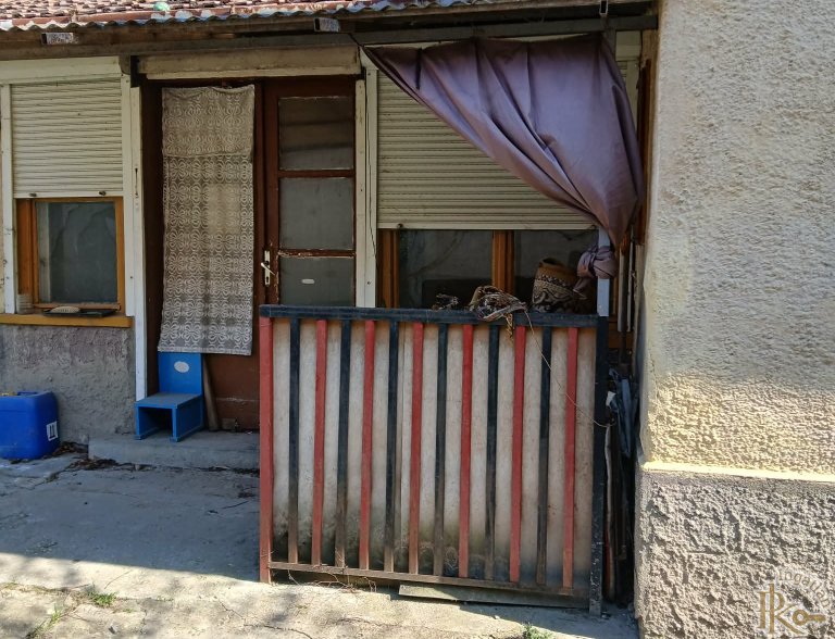 Jászladány, Hóvirág utca 8.