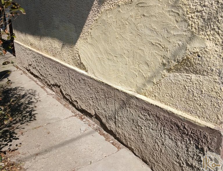 Jászladány, Hóvirág utca 8.