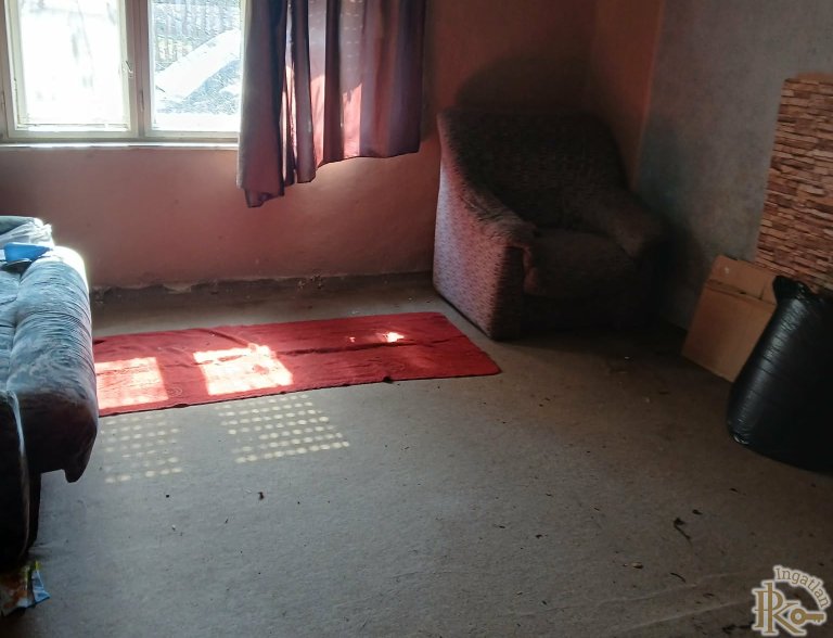 Jászladány, Hóvirág utca 8.